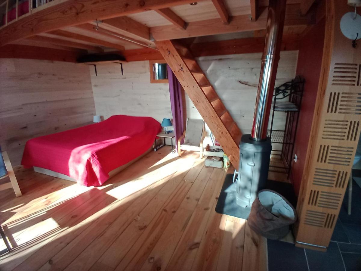 Maison Dans Un Ecrin De Verdure Saint-Leon-sur-Vezere Luaran gambar